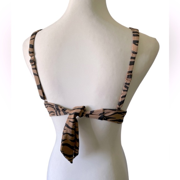 🔥Aerie Black & Tan Animal Print Triangle Bikini Top, Size Large - Picture 2 of 3